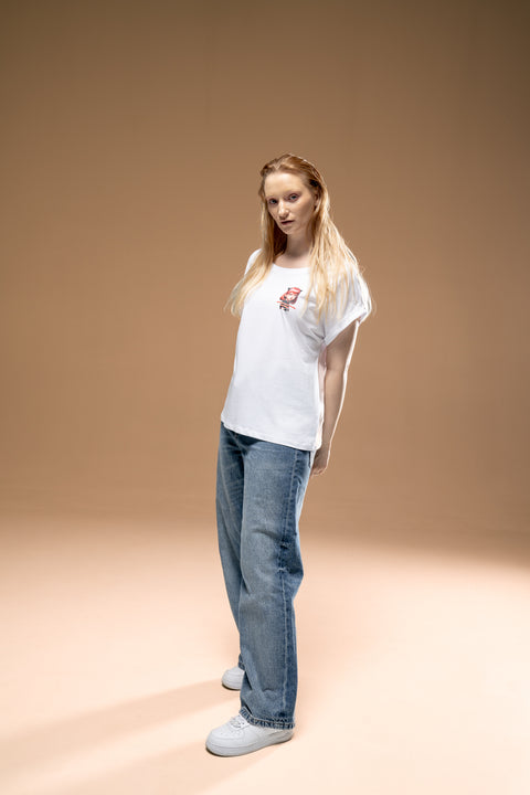 "NOTHING MAMA TEACHES ME" Organic T-Shirt